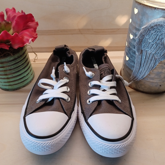 Classic Brown Kids Sneakers - Picture 1 of 5